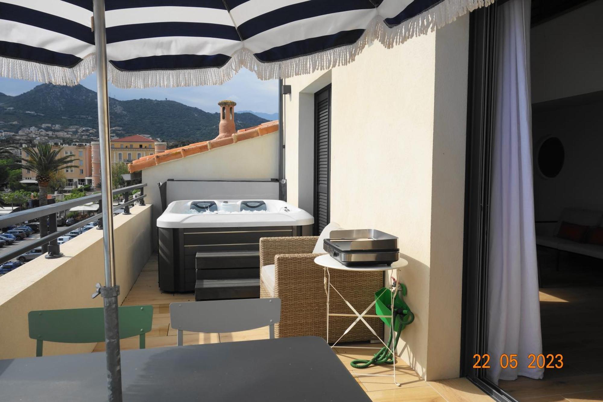 Ferienwohnung L'Ambre LʼÎle-Rousse Exterior foto